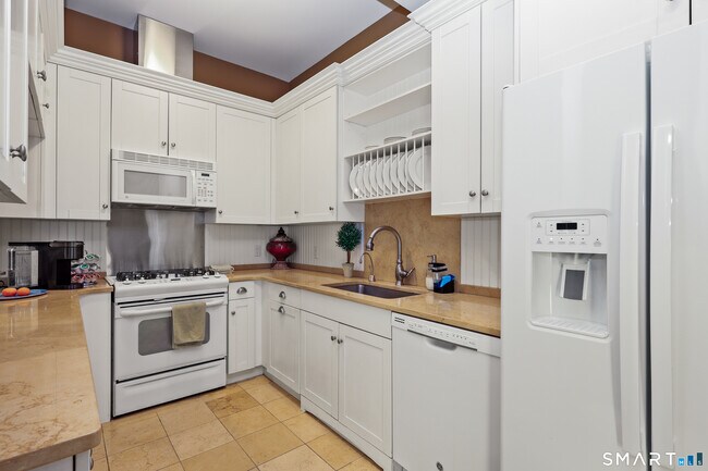 Building Photo - 50 Stone Ridge Way