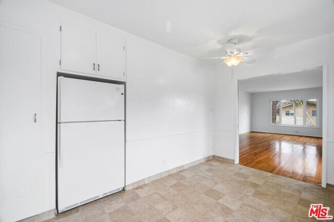 Building Photo - 4105 Irving Pl