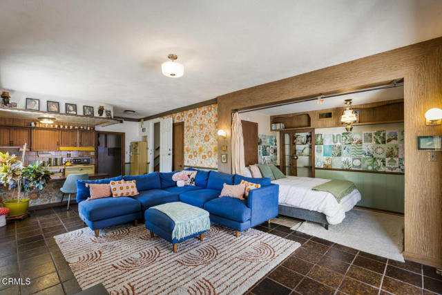 Building Photo - 3139 Linda Vista Rd