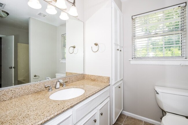 Building Photo - Charming Home in Augusta, GA