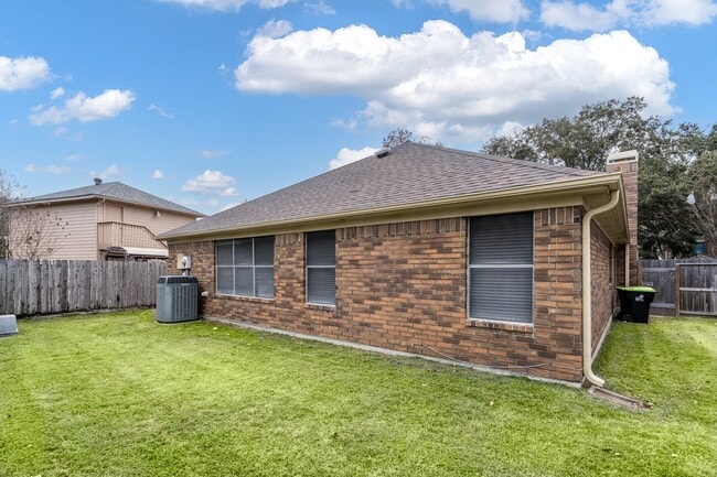 Building Photo - 21315 Park Post Ln