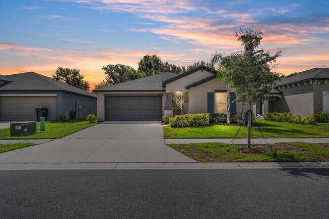 Building Photo - ***MOVE-IN SPECIAL, $500 OFF 2ND MONTH*** ...