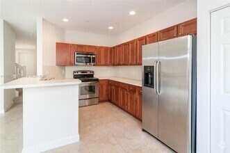 Building Photo - 1028 NE 207th Terrace