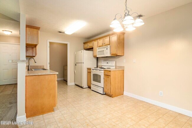 Building Photo - 7309 St Andrews Woods Cir