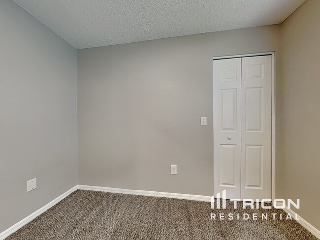 Building Photo - 12906 Brant Tree Dr