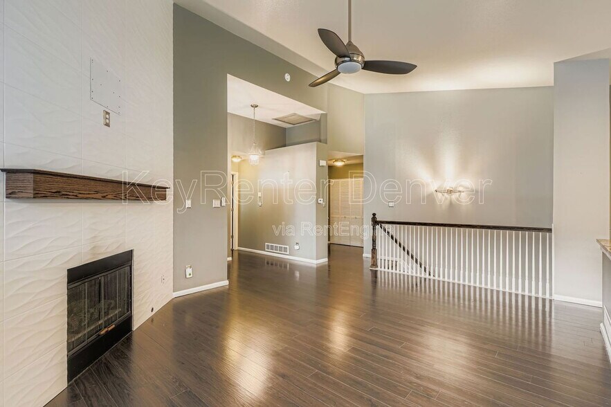 Building Photo - 6408 Zang St