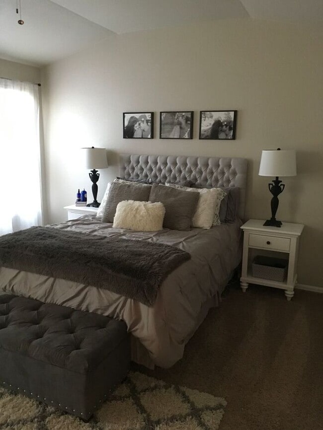 Building Photo - Stunning 3 Bed / 2.5 Bath 2-Story Home in ...
