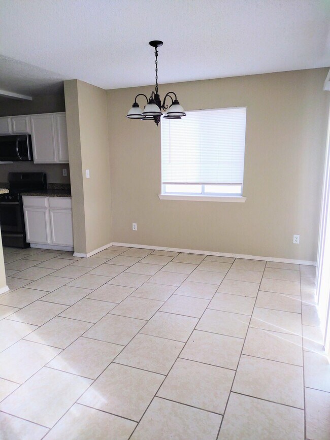 Building Photo - 4480 Loma Diamante Dr