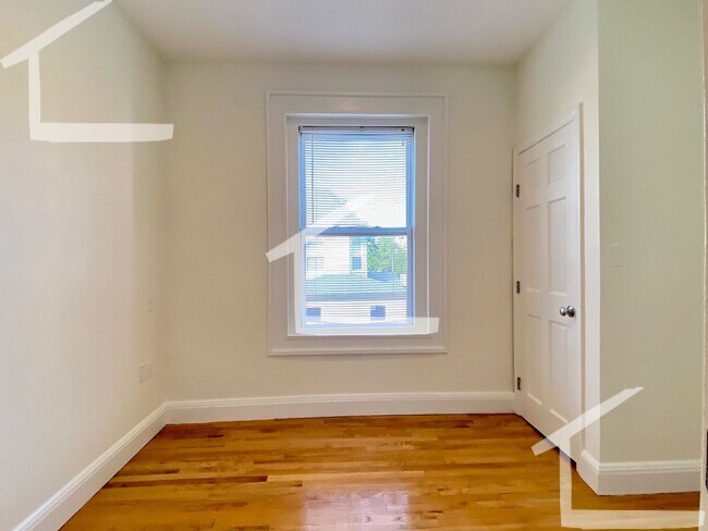 Building Photo - Spacious 2BR Allston Listing!
