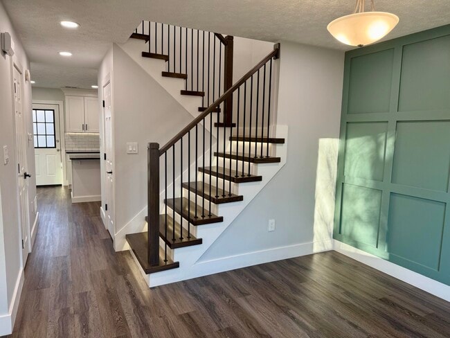 Building Photo - 2613 Ashbrooke Dr