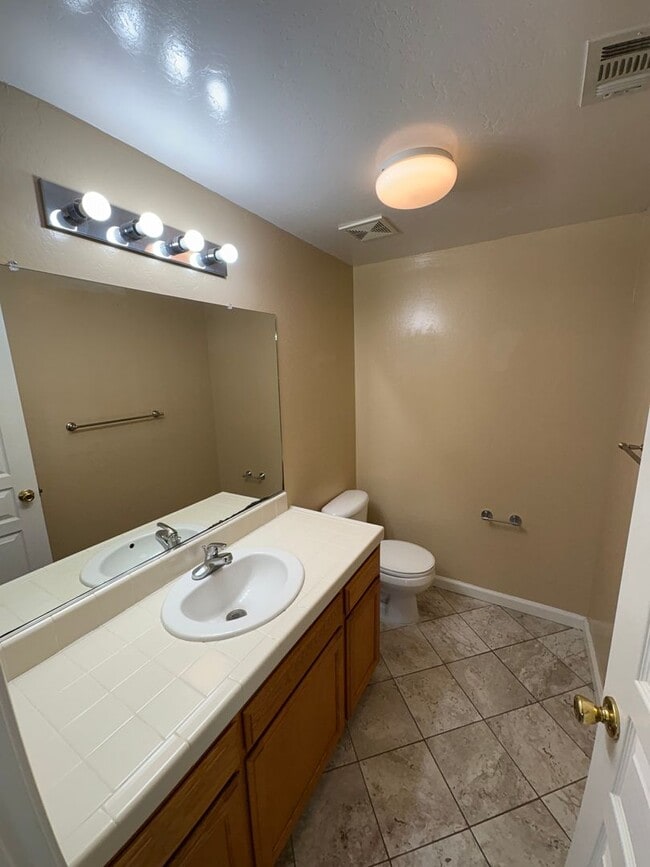 Building Photo - Two story home in SW Visalia coming soon!