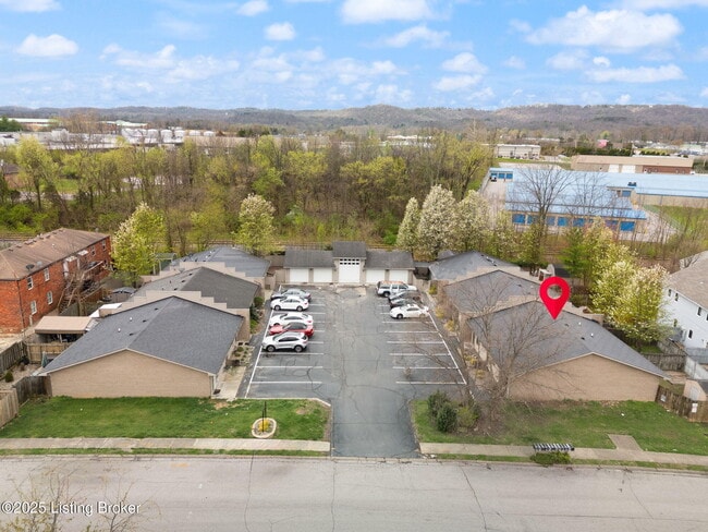 Building Photo - 708 Victoria Ct