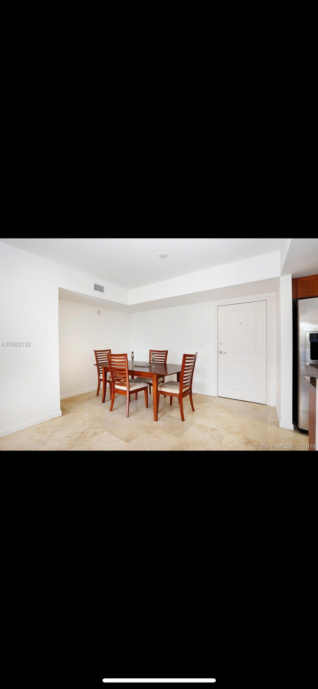 Building Photo - 1555 N Treasure Dr