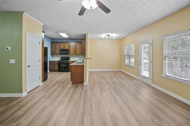 Building Photo - 5078 McEver View Dr