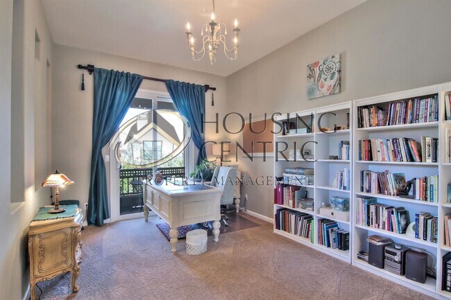 Building Photo - Serrano Executive 4bd/4.5ba Executive Home with Pool, Spa & 4-Car Garage!