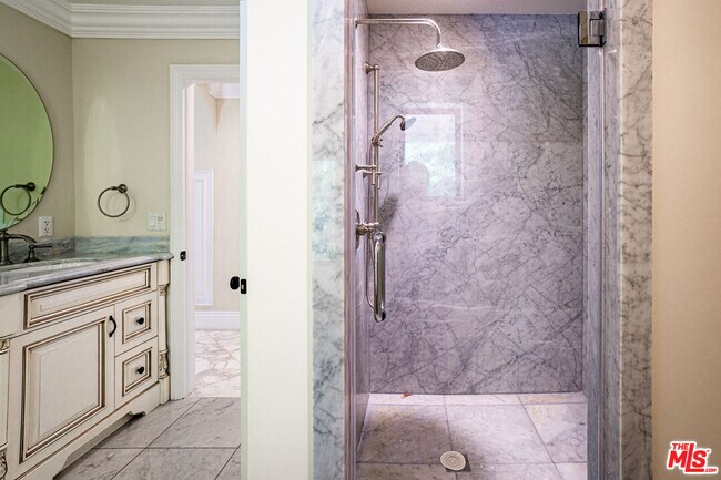 Building Photo - 1312 Via Zumaya