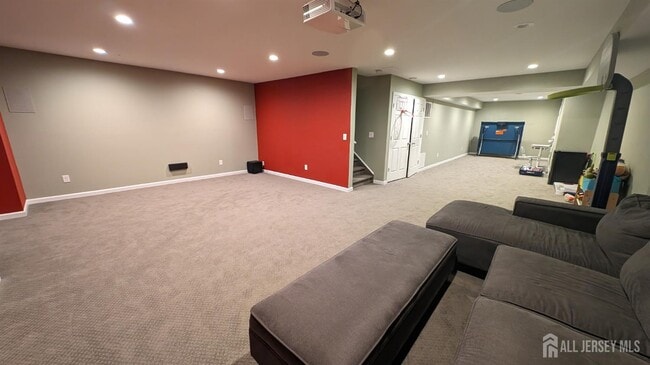 Building Photo - 2 Masters Blvd