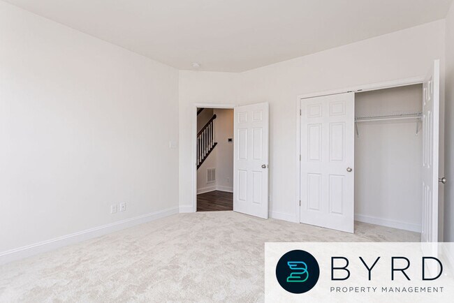 Building Photo - 15212 Dunton Ave