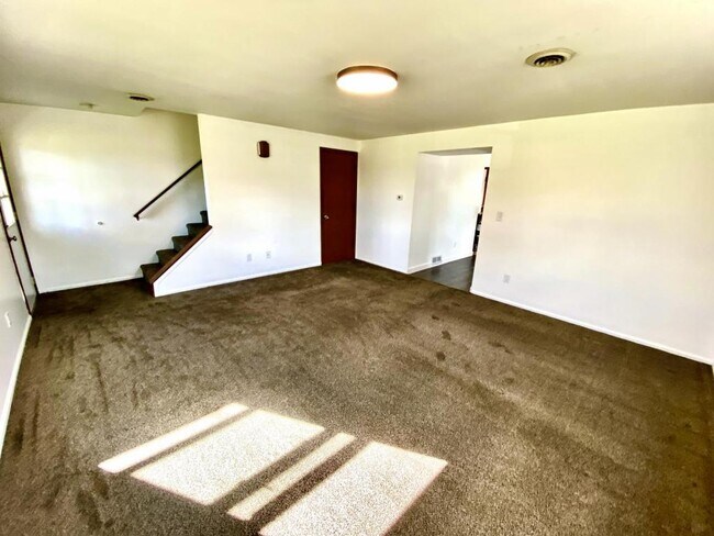 Building Photo - 507 North St.