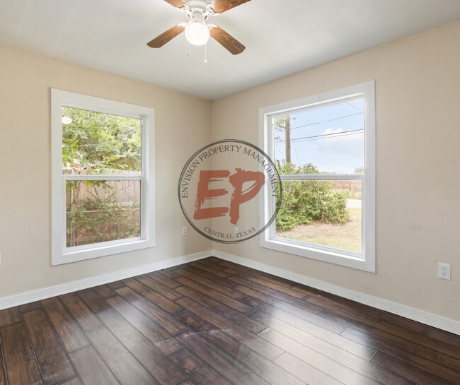 Building Photo - 4717 Meyers Ln