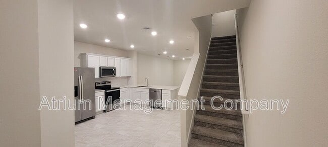 Building Photo - 2759 Fetching Trl