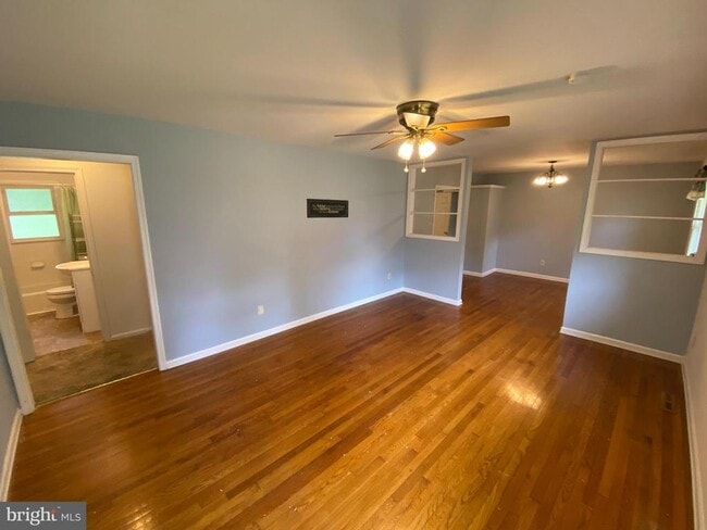 Building Photo - 802 Payton Dr