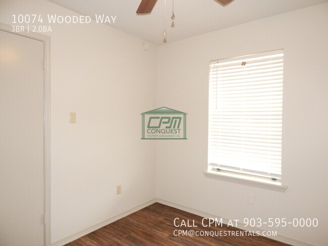 Building Photo - 10074 Wooded Way