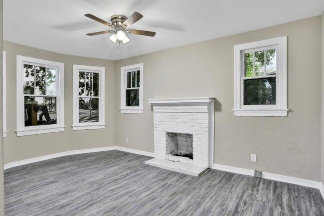 Building Photo - 2227 Blanding Blvd