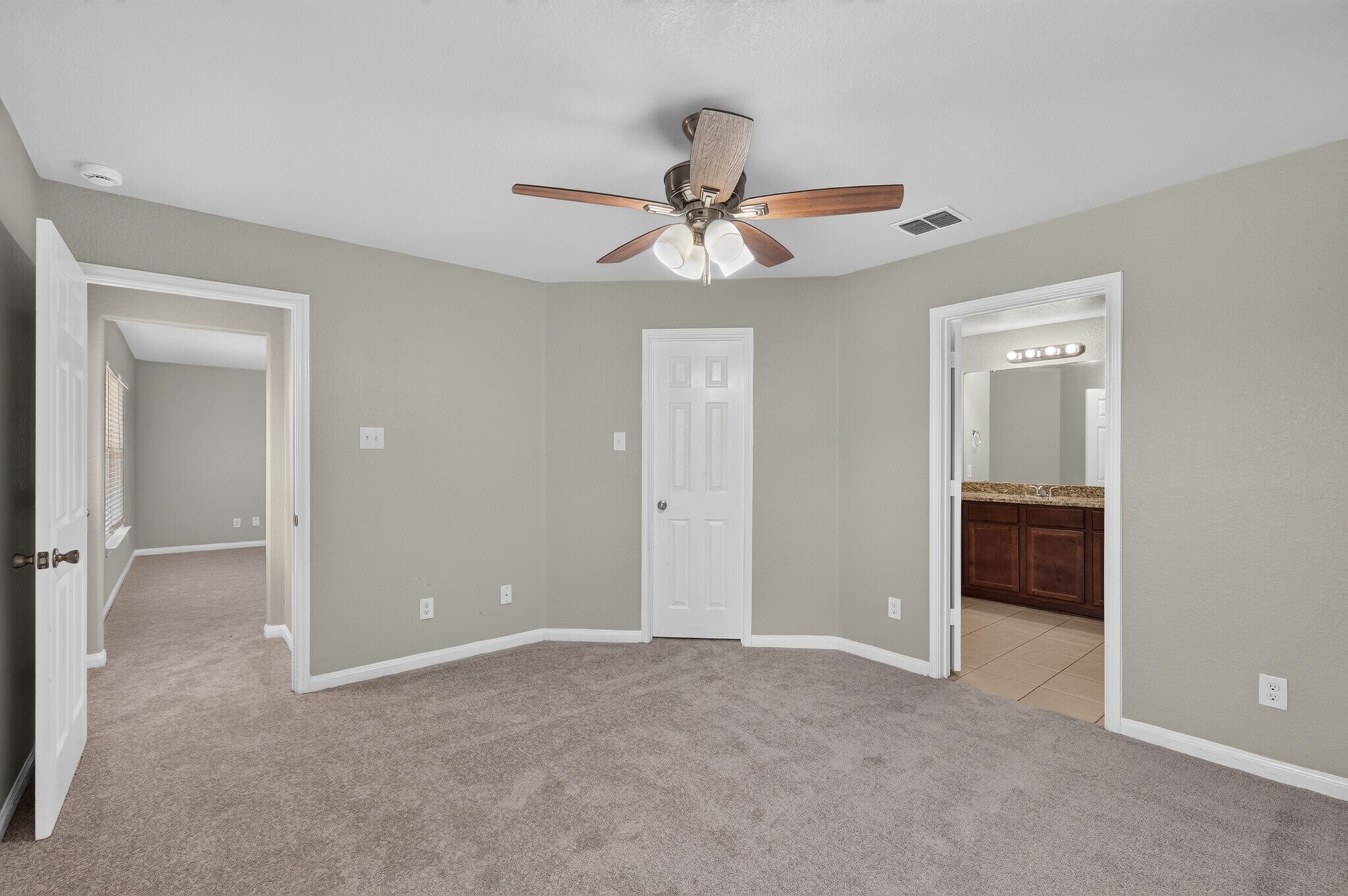 Building Photo - 6531 Luckey Sq
