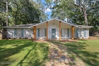 Building Photo - 36 Pebble Hill Dr