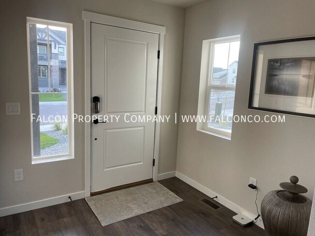 Building Photo - 8224 Harvey Logan Dr