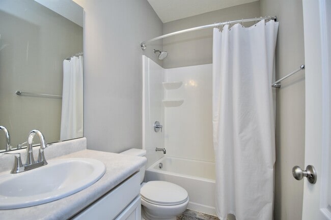 Building Photo - 1601 Ashbury Ct