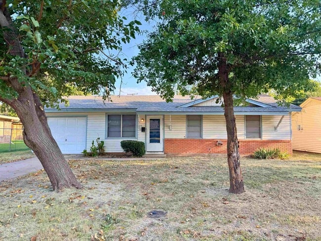 Primary Photo - 4118 Palomino St