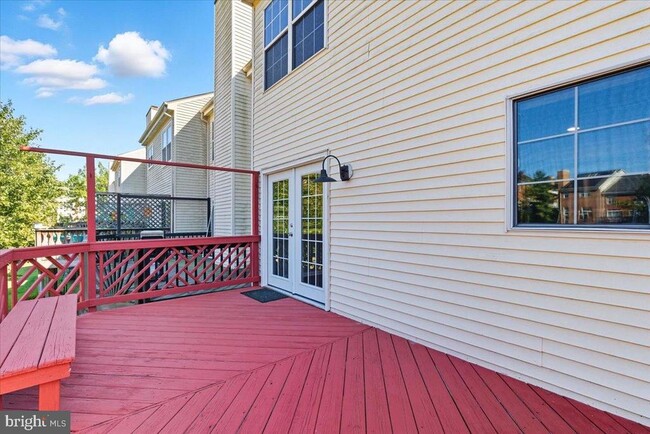 Building Photo - 9208 Fairlane Pl
