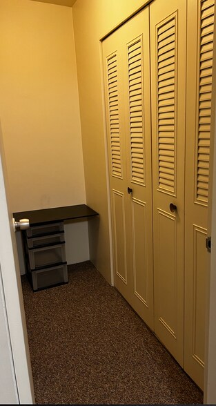 Building Photo - 555 E William St