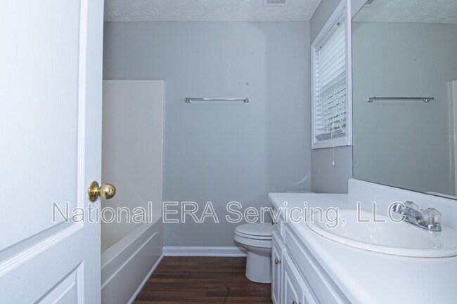 Building Photo - 65 Weldon Pl