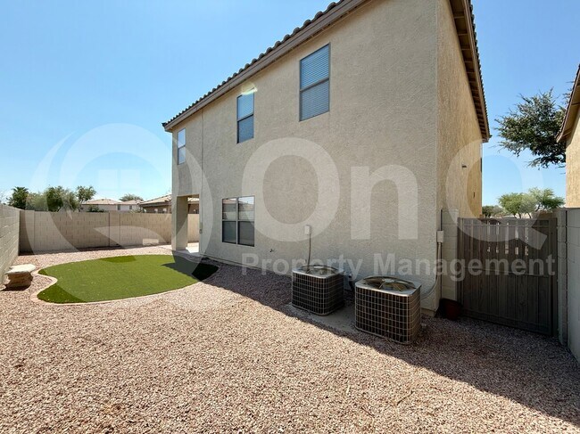 Building Photo - 681 E Woodsman Pl
