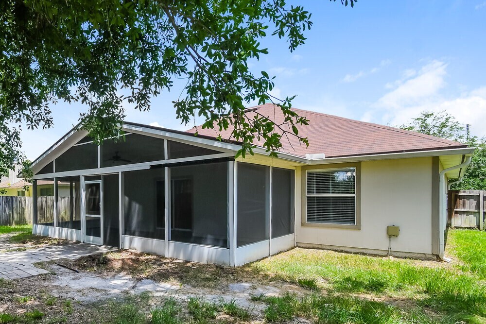 Building Photo - 1223 Summer Springs Drive