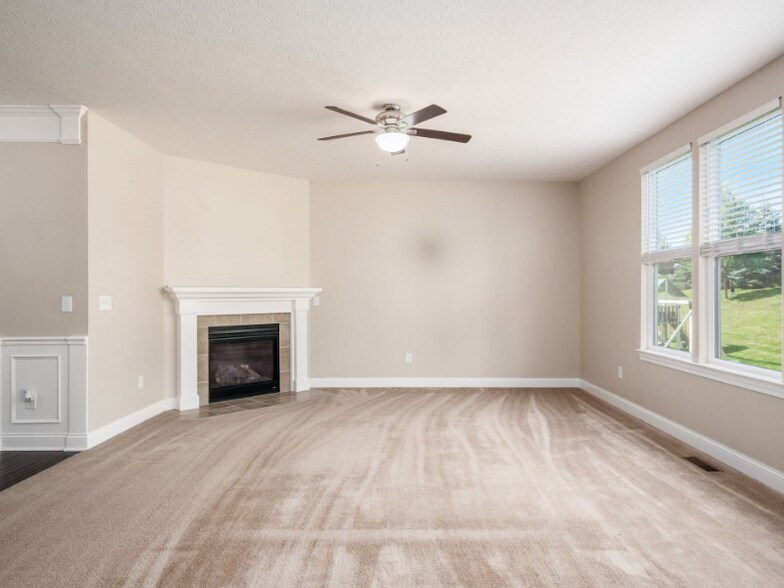 Building Photo - 1166 Caribou Run