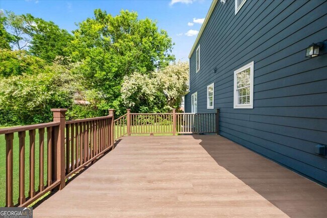 Building Photo - 2820 Hosea L Williams Dr NE