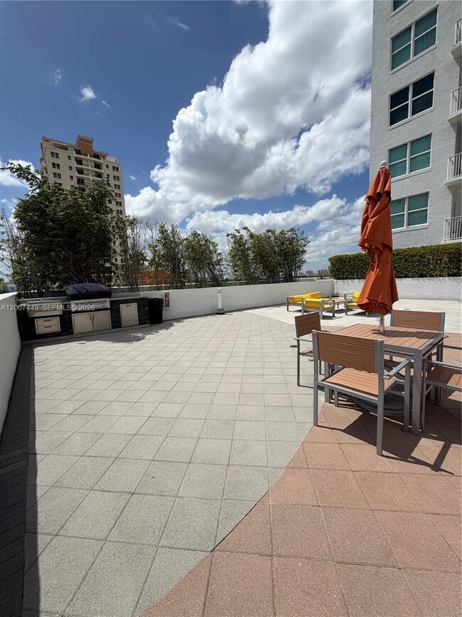 Building Photo - 3180 SW 22nd Terrace