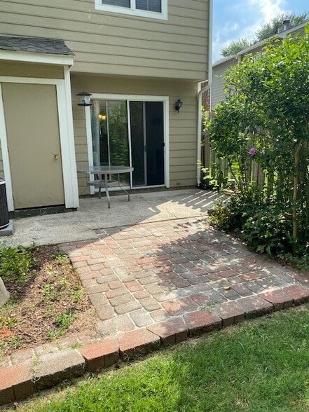 Building Photo - 6042 Heath Valley Rd