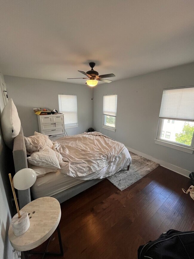 Building Photo - Lawrenceville 3 Bed, 2.5 Bath House with Parking for Lease July 1!