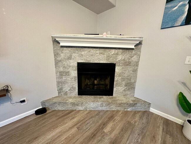 Building Photo - 301 Carmel Valley Way