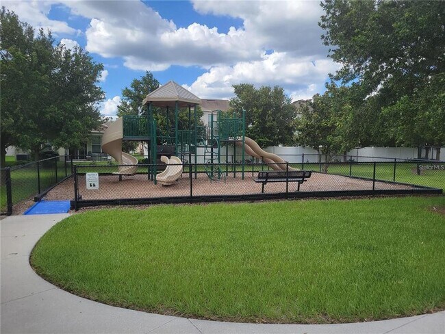 Building Photo - 8709 Deep Maple Dr