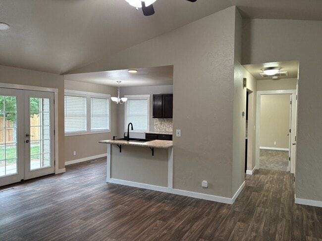 Building Photo - 10959 W Glen Ellyn St