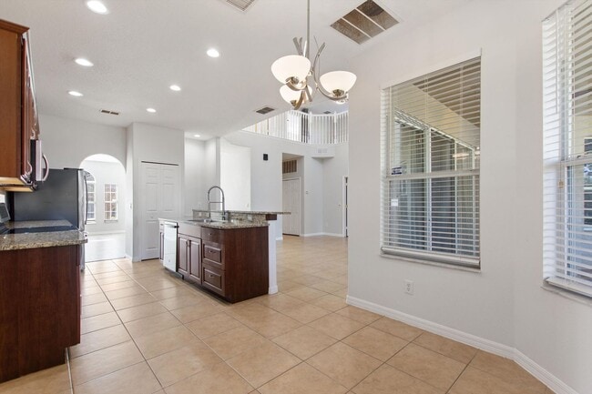 Building Photo - Spacious and beautifully maintained 5-bedroom, 3.5-bathroom two-story home