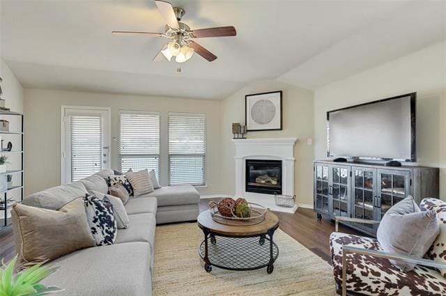 Building Photo - 801 Golden Bear Ln