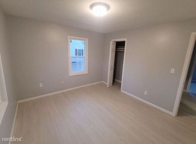 Building Photo - 3 br, 2 bath House - 522 w vineyard st