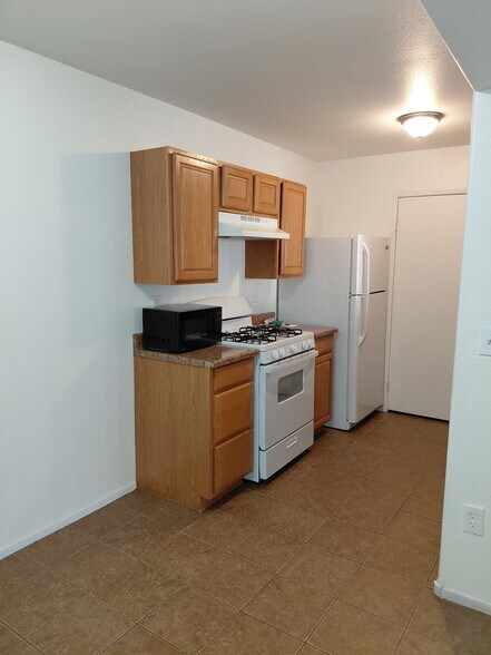 Building Photo - 7885 W Flamingo Rd